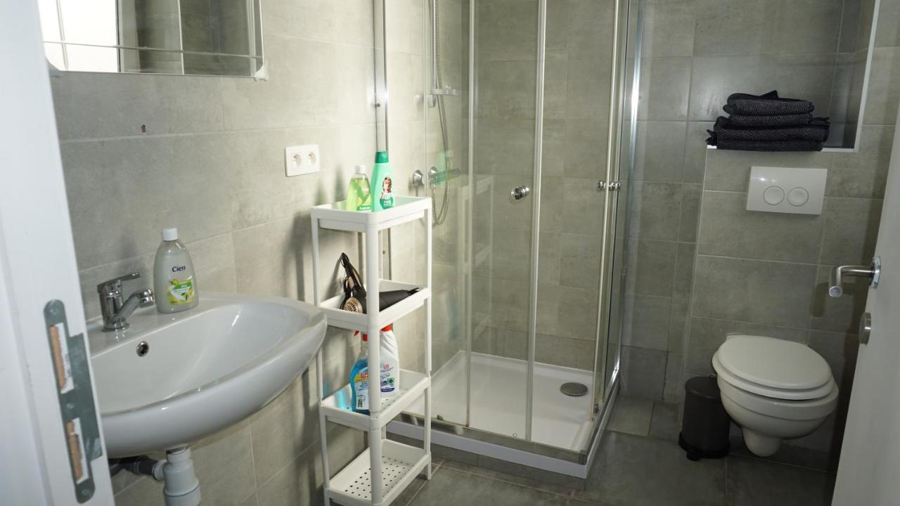 Roosevelt Apartments. أنتويرب المظهر الخارجي الصورة